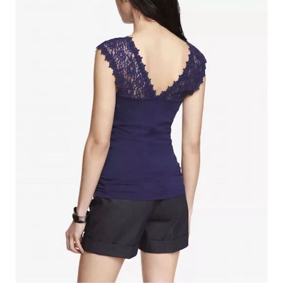 ✨EXPRESS Women's Crochet Lace Trim Black Sz Medium Top Blouse✨ - Picture 2 of 7